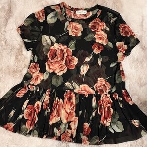 Ginger G Short Sleeves Black Floral Top Size Medium